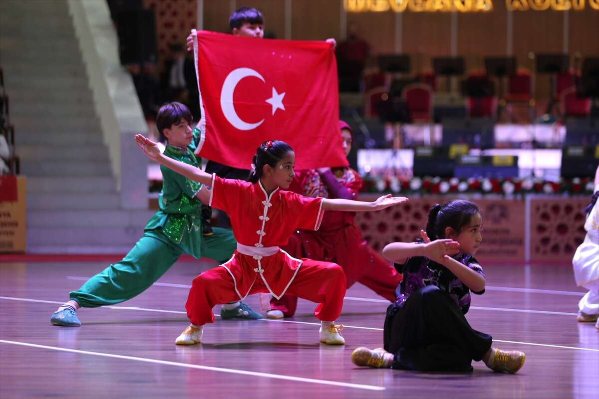 Konya'da Cumhuriyet'in 103. yılı coşkuyla kutlandı 7